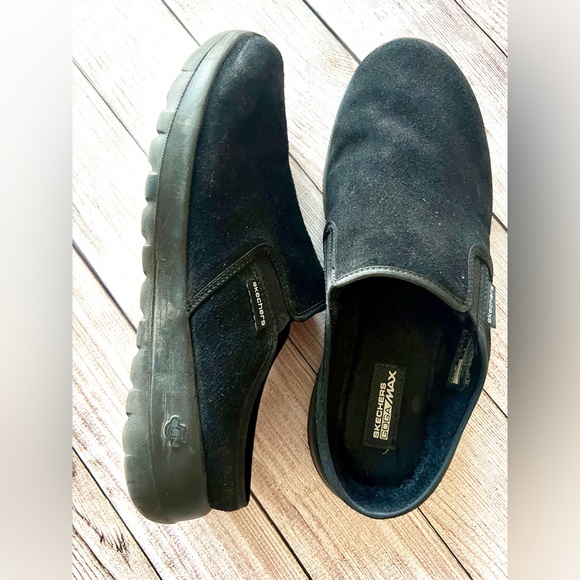 Sketchers Goga Max Suede Mules - Picture 6 of 7